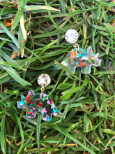 Indlæs billede til gallerivisning Dino med hvid sten