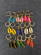 Indlæs billede til gallerivisning Hoops med metalliske muslingeskaller