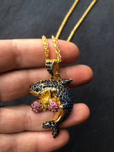 Indlæs billede til gallerivisning HAJ med boksehandsker