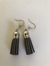 Indlæs billede til gallerivisning Små kvast øreringe