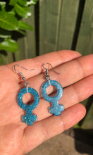 Indlæs billede til gallerivisning Feminin