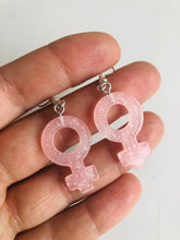 Indlæs billede til gallerivisning Feminin