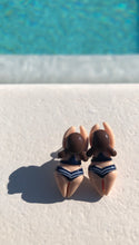Indlæs billede til gallerivisning LITTLE SWIMMERS
