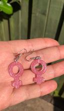 Indlæs billede til gallerivisning Feminin