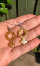 Indlæs billede til gallerivisning Feminin