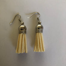 Indlæs billede til gallerivisning Små kvast øreringe