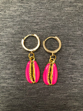 Indlæs billede til gallerivisning Hoops med metalliske muslingeskaller