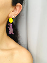 Indlæs billede til gallerivisning Dinosaurus med bold