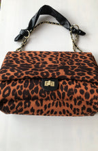 Indlæs billede til gallerivisning Leopard håndtaske
